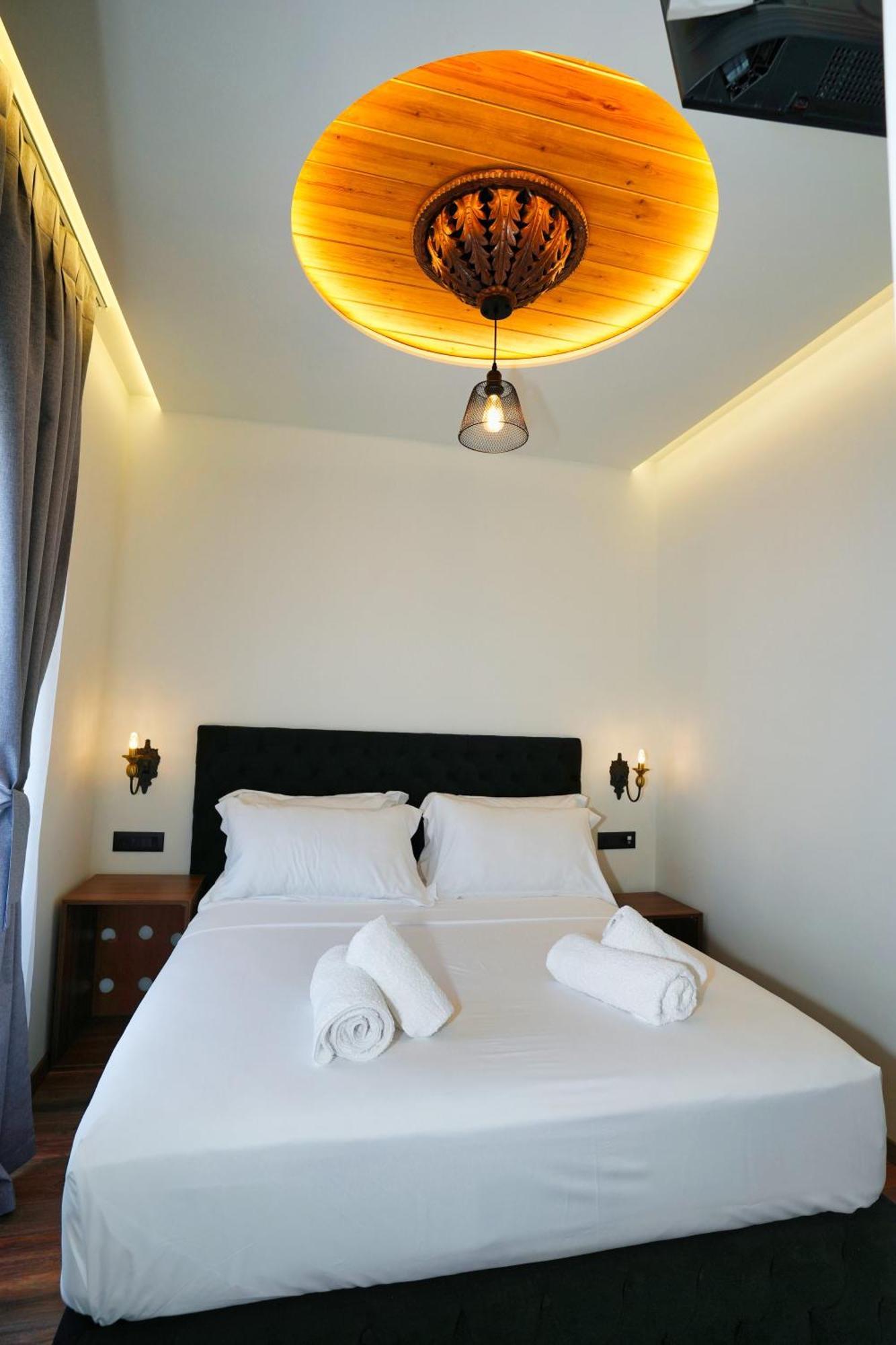Boutique Hotel Empire Of Martin Gjirokastër 外观 照片