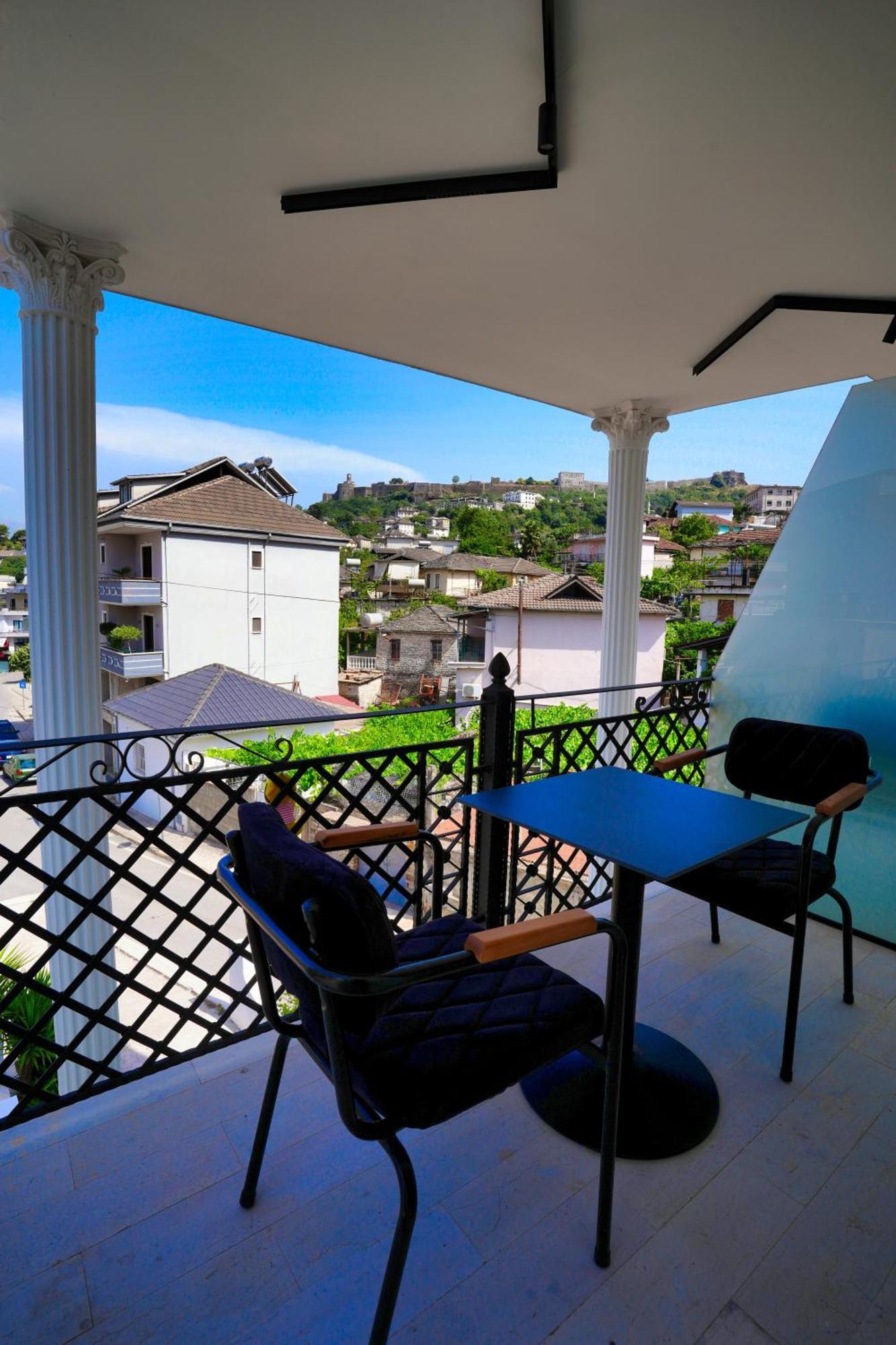 Boutique Hotel Empire Of Martin Gjirokastër 外观 照片